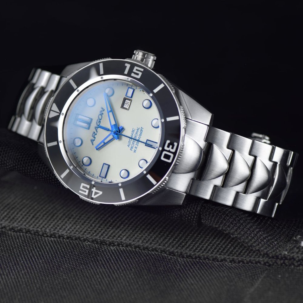 ARAGON Tungston Bezel Swiss Automatic Watch Sapphire Crystal Full Lume 43mm A504